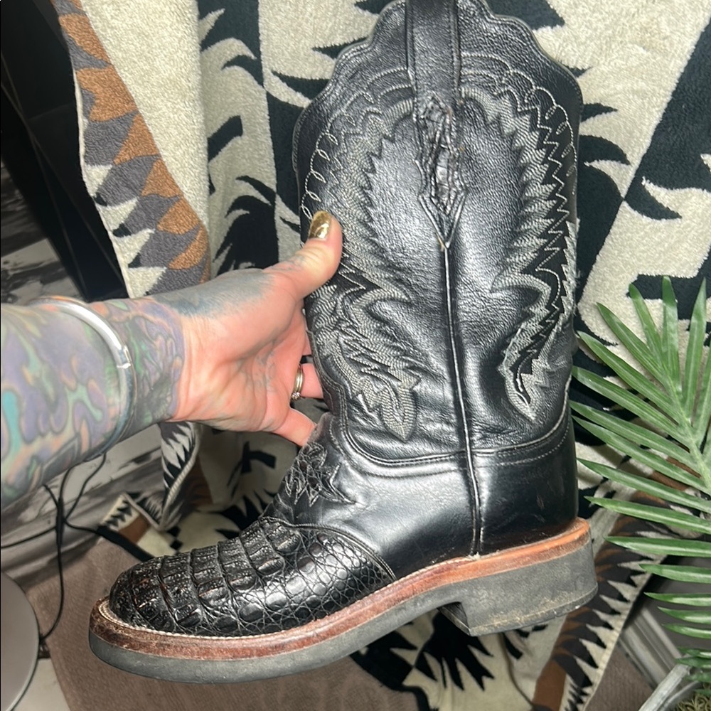 Lucchese Black Oil-Resistant Sole